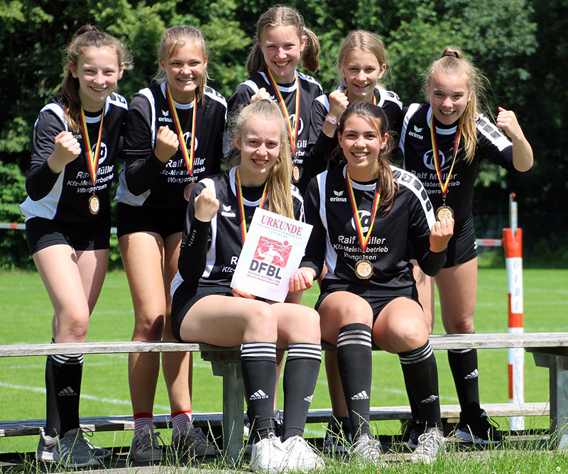 Bronzemedaillengewinner Mädchen U14 - Anni Schwarze, Svea Poppe, Mia Kalmbach, Sophia Jongma, Alina Meier (hinten von links), Frija Wichels und Marit Beneke (vorne von links).