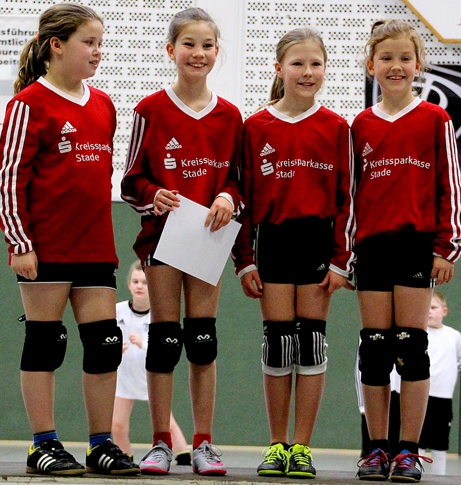Wangersens Lea Serbian, Jette Brunkhorst, Nele Müller und Janne Meyer (von links) wurden Turniersieger in der U10-Klasse